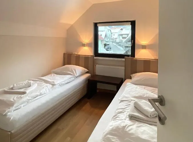 Ian's * 克拉尼斯卡戈拉